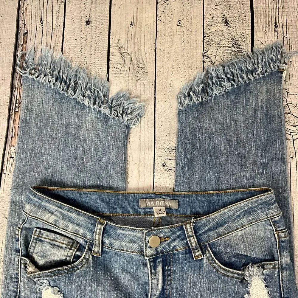 VIA RITINA Distressed Jeans - Picture 2 of 5